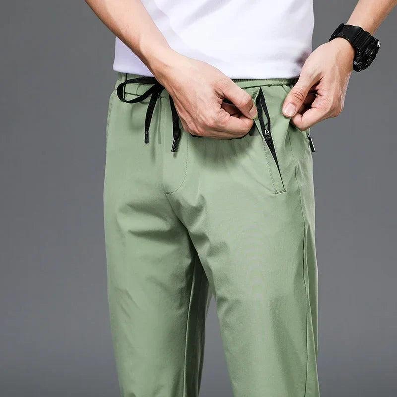 ¡Comprá 1 y llevate 3! Pantalón Masculino en Seda fría y Poliéster 52% OFF